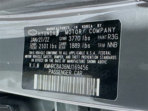 Used 2022 Hyundai Venue SEL image 19