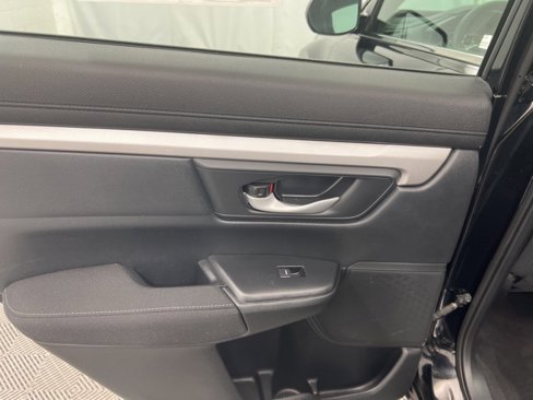 Used 2017 Honda CR-V LX image 16