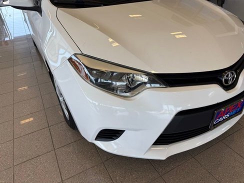 Used 2015 Toyota Corolla L image 8