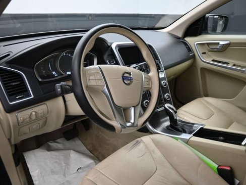 Used 2016 Volvo XC60 T6 w/ Proximity Package image 11