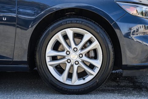 Used 2016 Chevrolet Malibu LT image 17