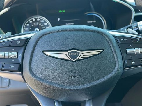Used 2025 Genesis G70 2.5T image 23