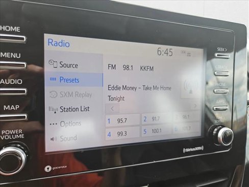 Used 2021 Toyota Camry SE image 13