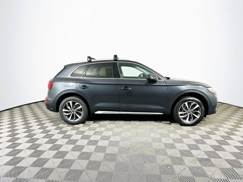 Used 2021 Audi Q5 Premium Plus w/ Premium Plus Package image 7