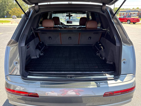 Used 2017 Audi Q7 3.0T Prestige image 13