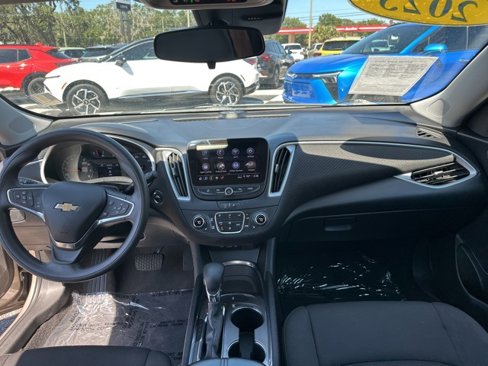 Used 2023 Chevrolet Malibu LT image 6
