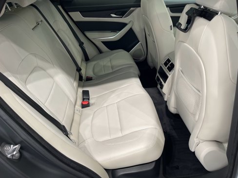 Used 2025 Jaguar F-PACE R-Dynamic S image 23