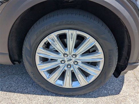 Used 2022 Ford Explorer Limited w/ Equipment Group 301A image 11