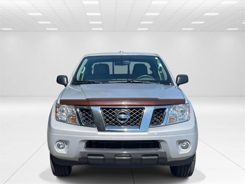Used 2015 Nissan Frontier SV w/ SV Value Truck Package image 2