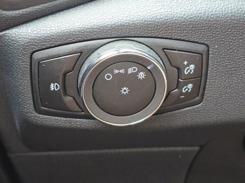 Used 2018 Ford EcoSport SE image 12