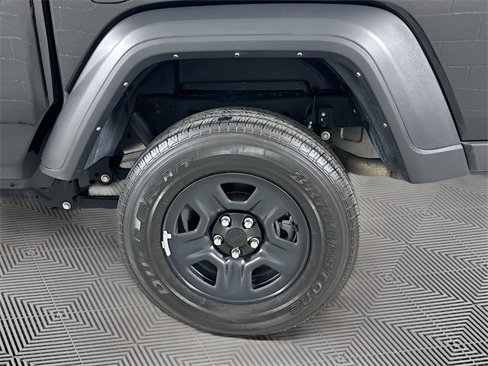 Certified 2022 Jeep Gladiator Sport w/ Trailer Tow Package image 28