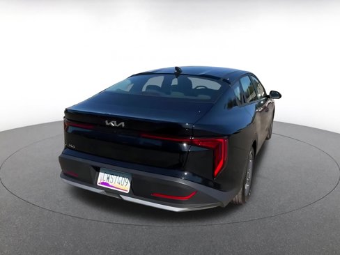 Used 2025 Kia K4 LXS image 14