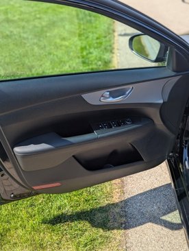 Used 2023 Kia Forte LXS image 10