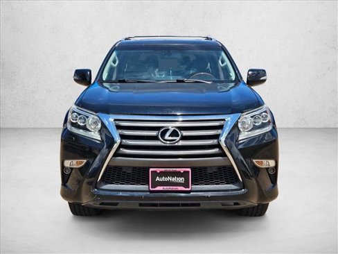 Used 2016 Lexus GX 460 image 2