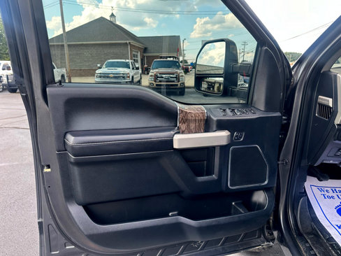 Used 2017 Ford F250 Lariat w/ Lariat Value Package image 10