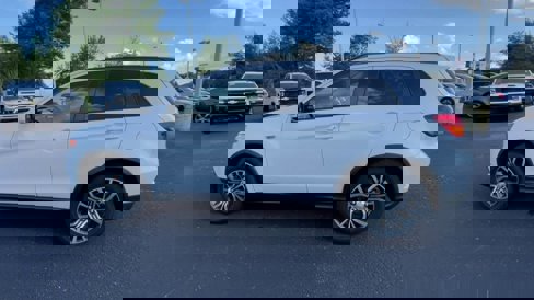 Used 2019 Mitsubishi Outlander Sport GT image 6