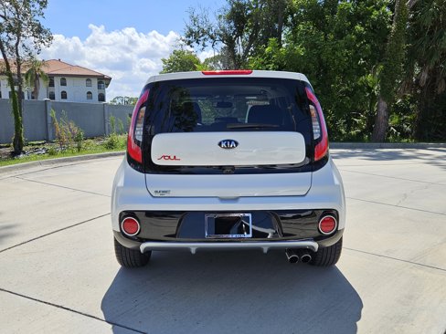 Certified 2018 Kia Soul ! w/ Tech Package image 6