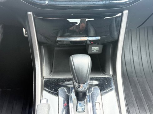 Used 2016 Honda Accord Sport image 24