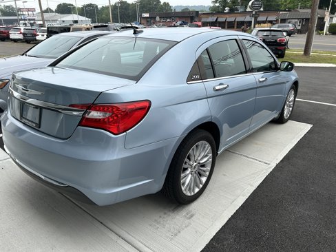 Used 2012 Chrysler 200 Limited image 21