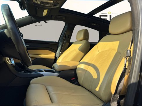 Used 2014 Cadillac SRX Luxury image 9