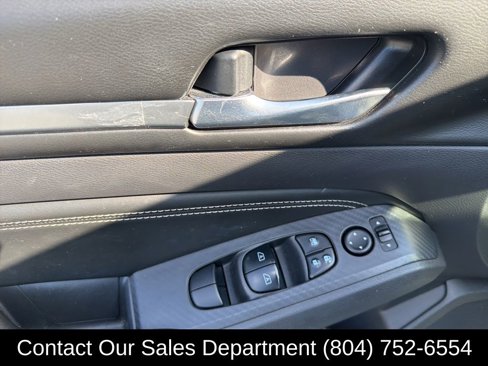 Used 2019 Nissan Altima 2.5 SV image 12