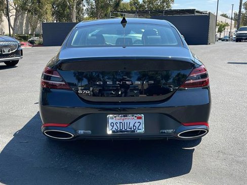 Used 2025 Genesis G70 2.5T image 9