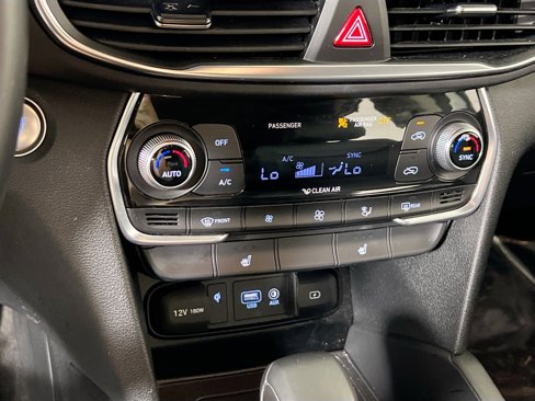 Used 2020 Hyundai Santa Fe SEL w/ Convenience Package image 15