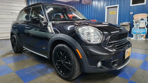 Used 2016 MINI Cooper Countryman S image 2