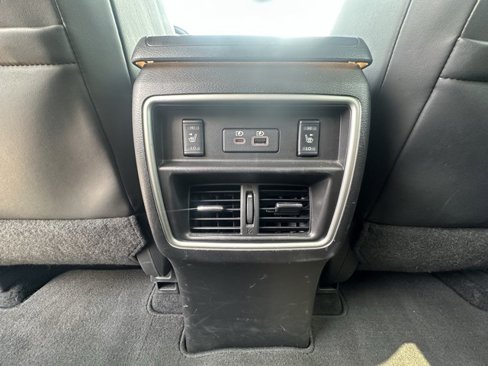 Used 2019 Nissan Murano Platinum image 36
