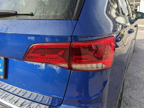 Certified 2022 Volkswagen Taos S image 9