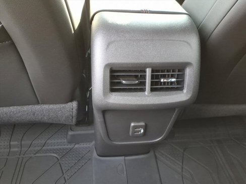 Used 2022 Chevrolet Equinox RS w/ LPO, Floor Liner Package image 11