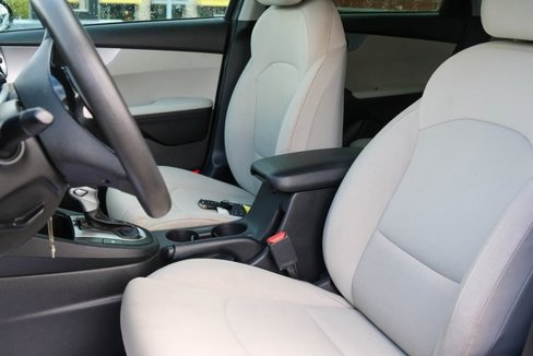 Used 2022 Kia Forte LXS image 10