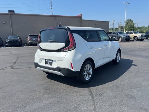 Used 2024 Kia Soul LX w/ Option Group 015 image 9