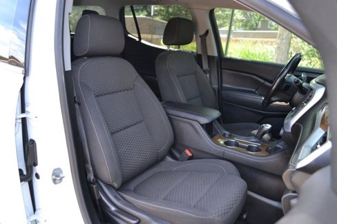 Used 2019 GMC Acadia SLE image 26