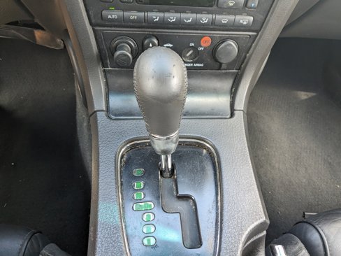 Used 2002 Ford Thunderbird image 24