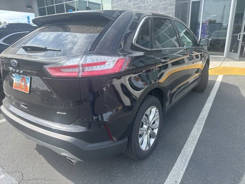 Used 2024 Ford Edge Titanium image 4