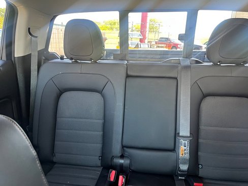Used 2021 GMC Canyon AT4 image 34
