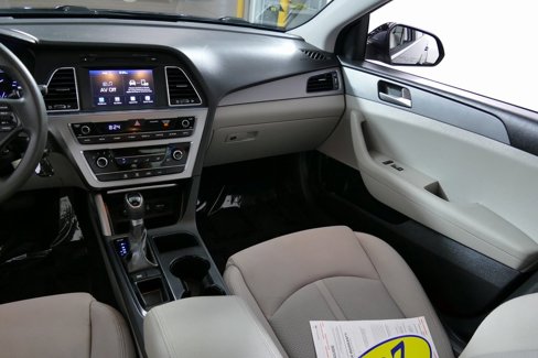 Used 2017 Hyundai Sonata SE image 23