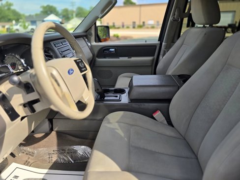 Used 2011 Ford Expedition EL XLT image 19