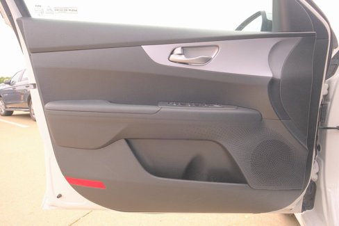 Used 2023 Kia Forte LXS image 22