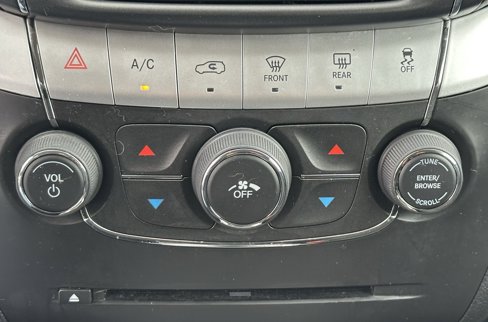 Used 2016 Dodge Journey SE w/ Flexible Seating Group image 30