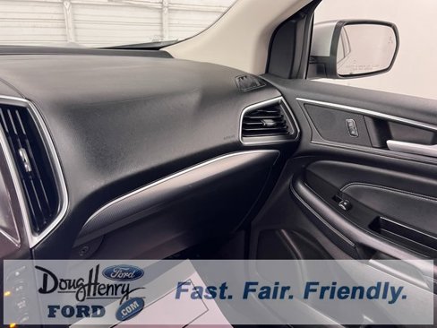 Used 2017 Ford Edge Titanium w/ Technology Package image 42