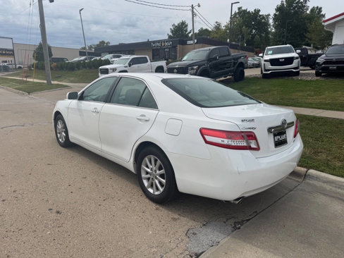 Used 2011 Toyota Camry XLE image 3
