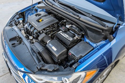 Used 2017 Hyundai Elantra Limited image 49