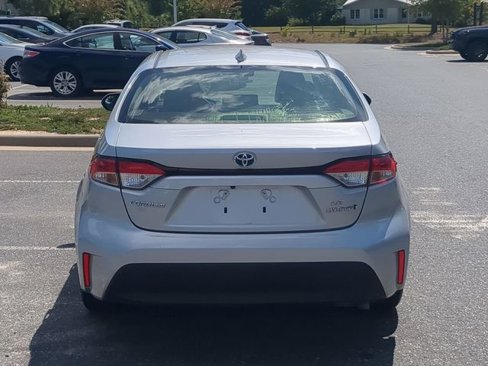Used 2024 Toyota Corolla LE image 5