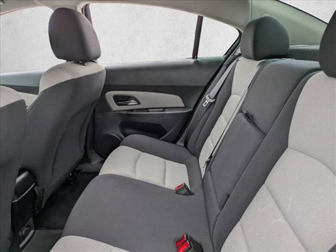 Used 2014 Chevrolet Cruze LS image 16