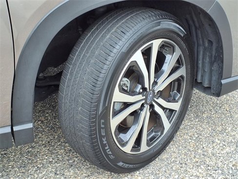 Used 2023 Subaru Forester Limited image 4