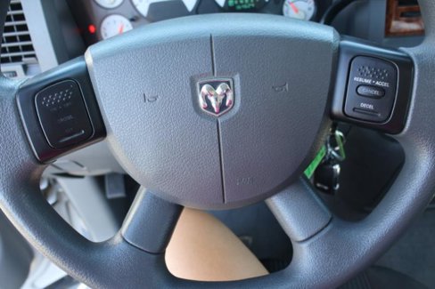 Used 2006 Dodge Ram 1500 Truck SLT image 18