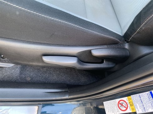 Used 2017 Toyota RAV4 XLE image 18