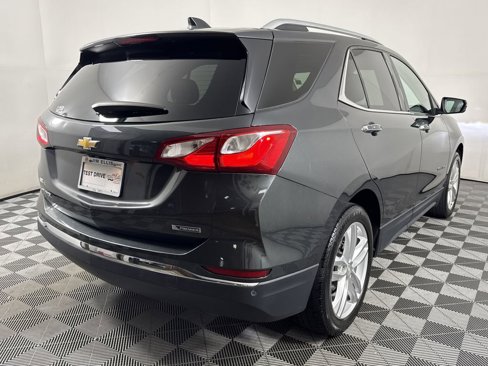 Used 2018 Chevrolet Equinox Premier image 6